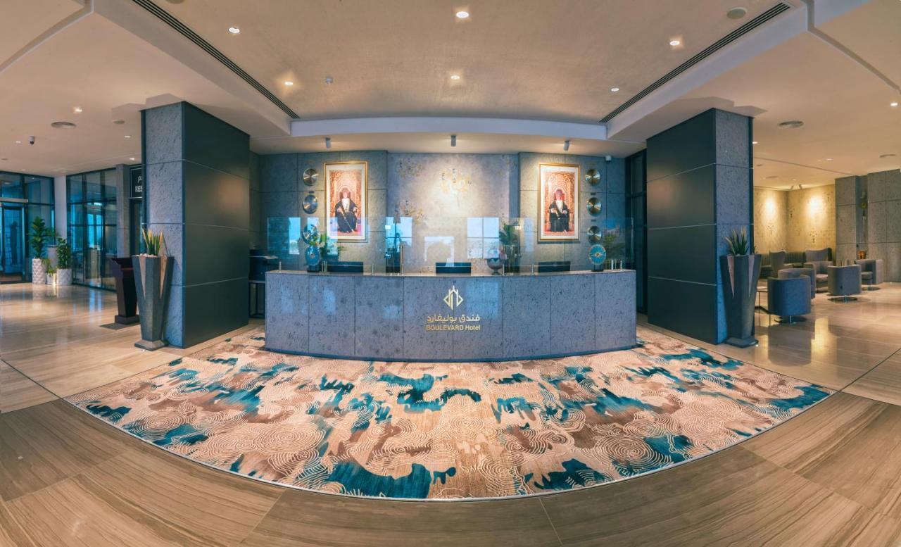 Boulevard Hotel Oman Seeb Exterior photo